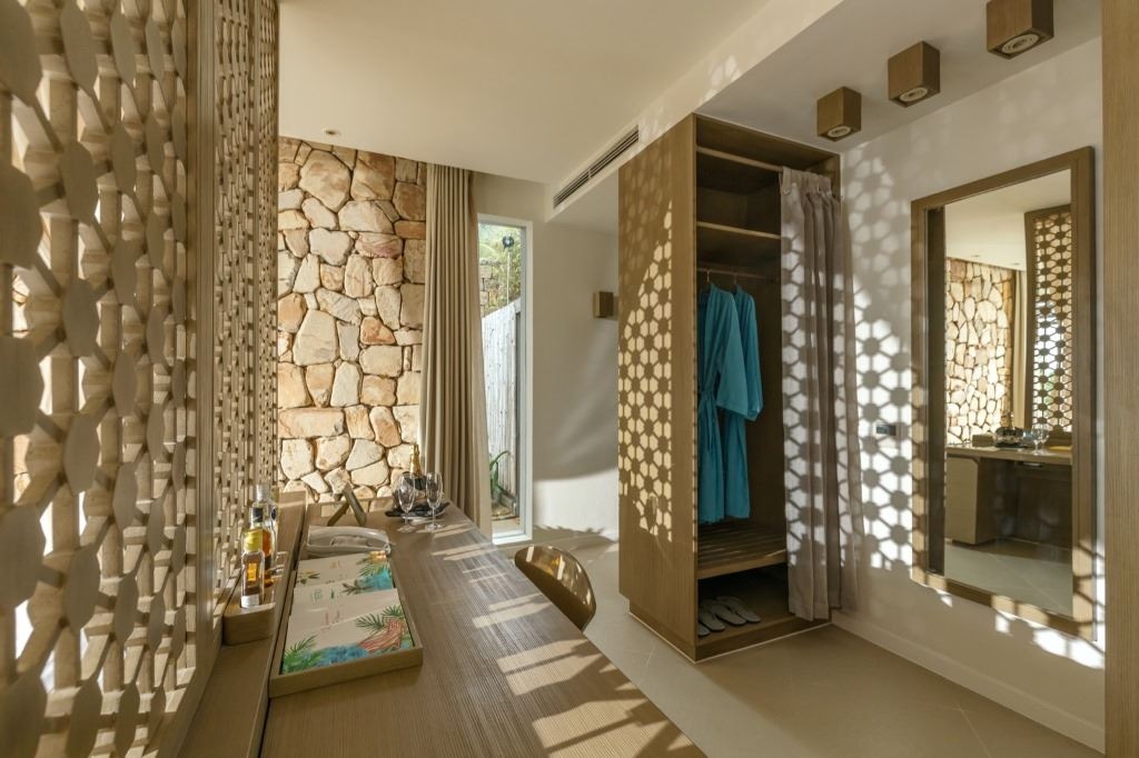 rooms-beachfront-villa