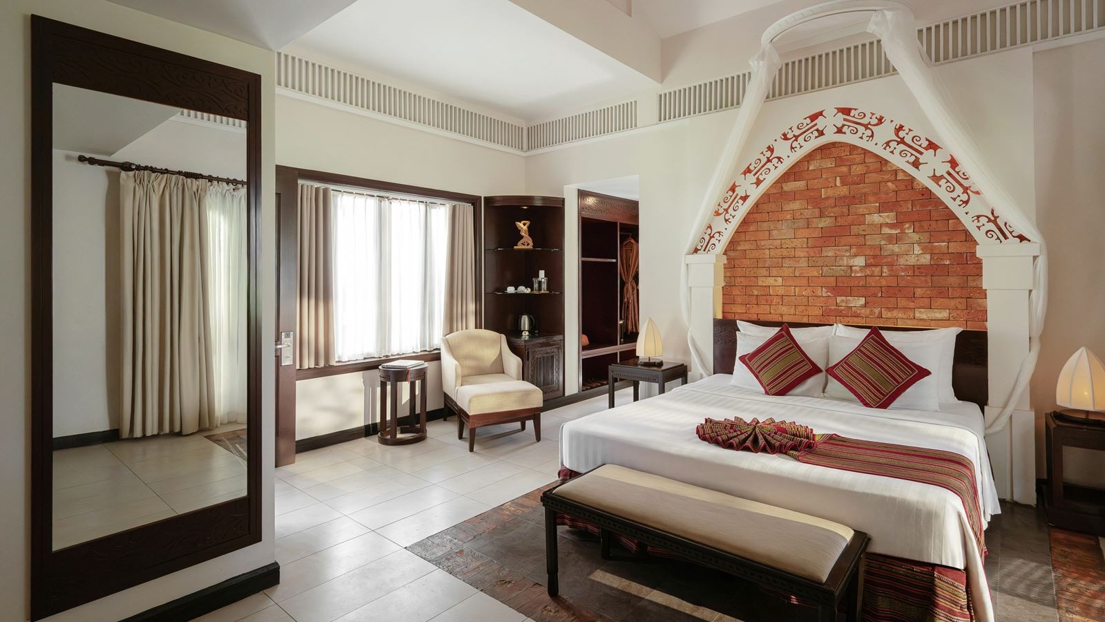 rooms-bungalow-garden-view-balcony