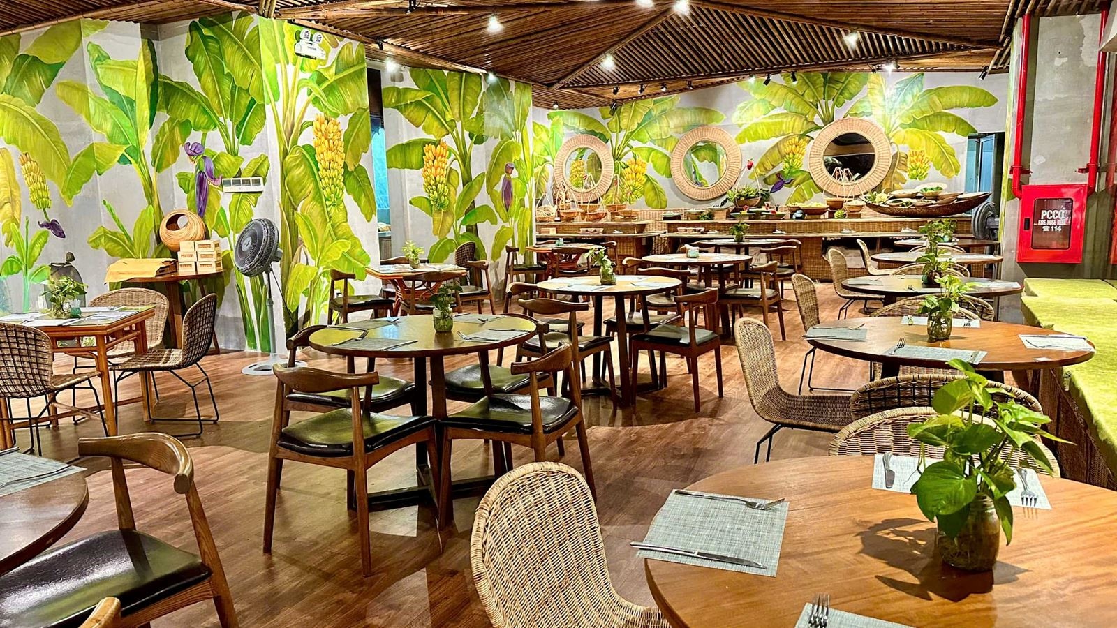 restaurants-the-light-restaurant