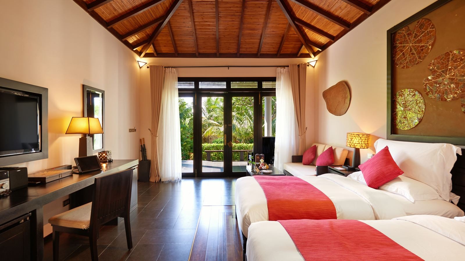 rooms-premier-deluxe-villa-gardenview