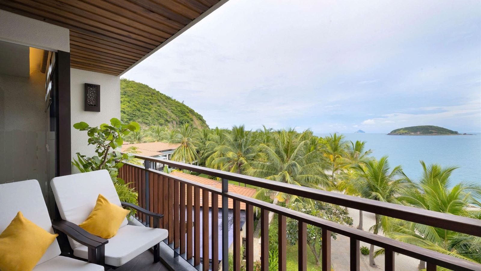 rooms-family-suite-2bedroom-ocean-view