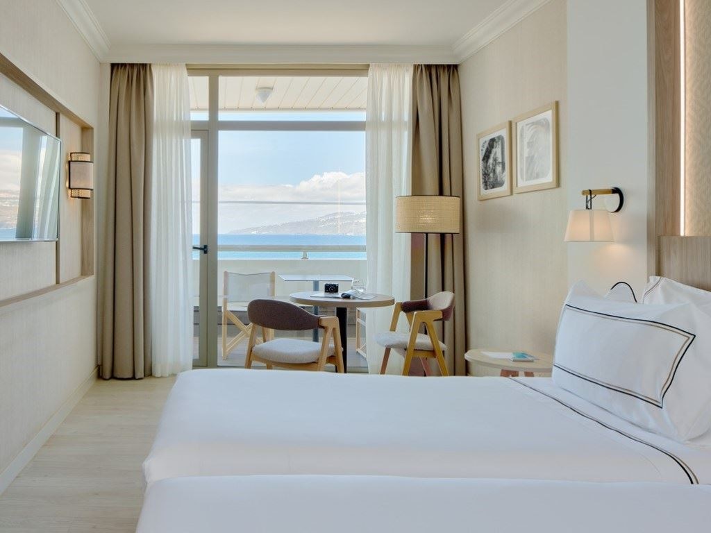 rooms-double-melia-sea-view-balcony-or-terrace