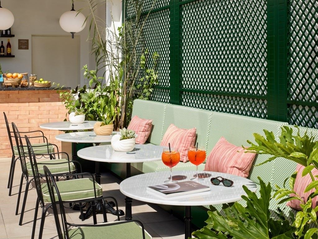 bars-olula--pool-club