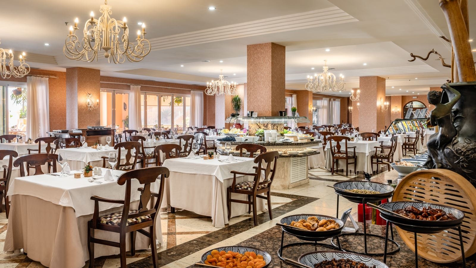 restaurants-buffet-arena-beach