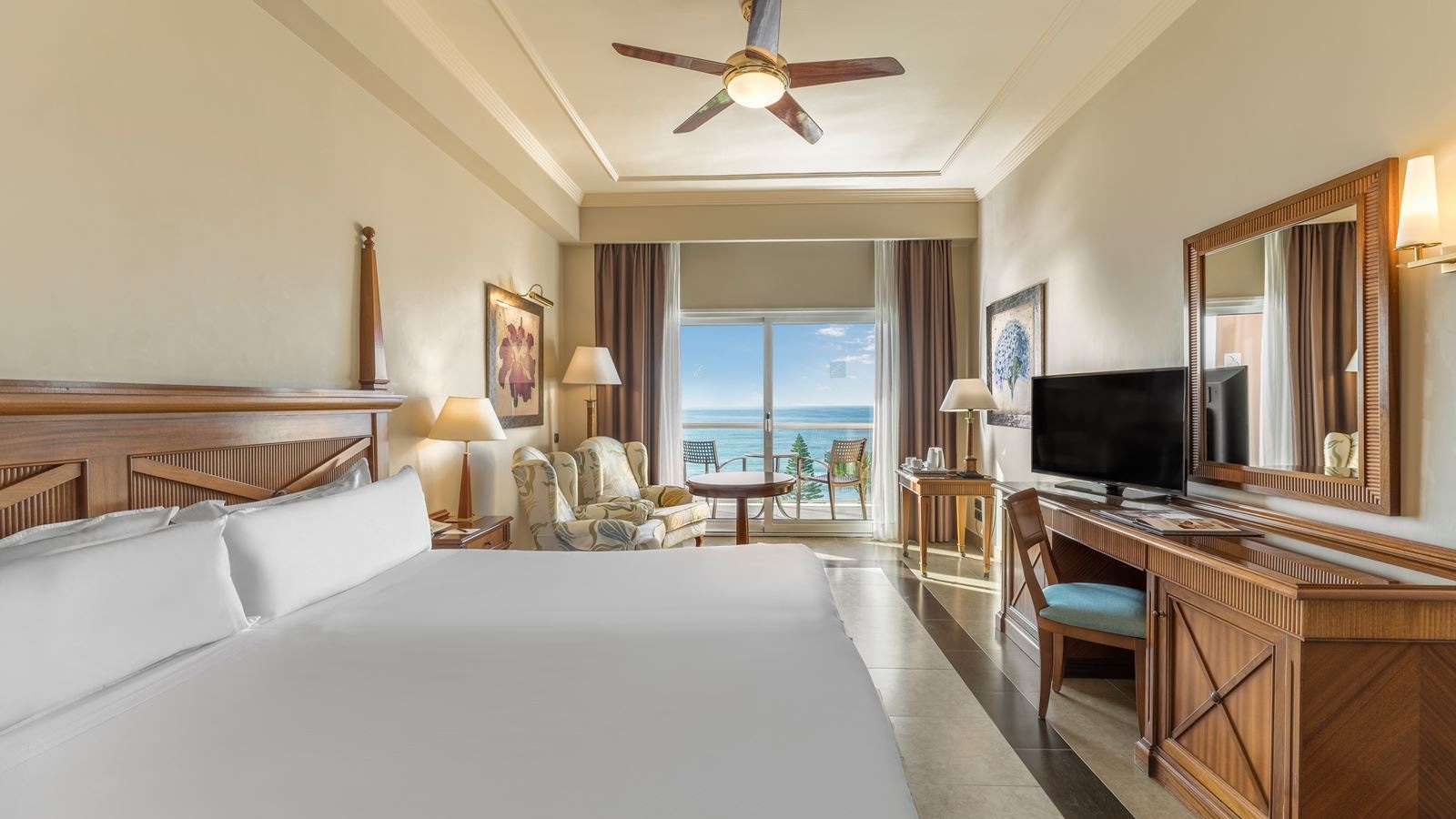 rooms-double-deluxe-sea-view-balcony-or-terrace