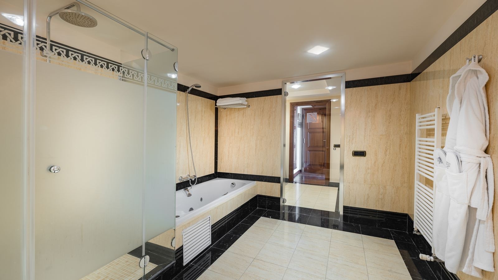 rooms-suite-sea-view-balcony-or-terrace