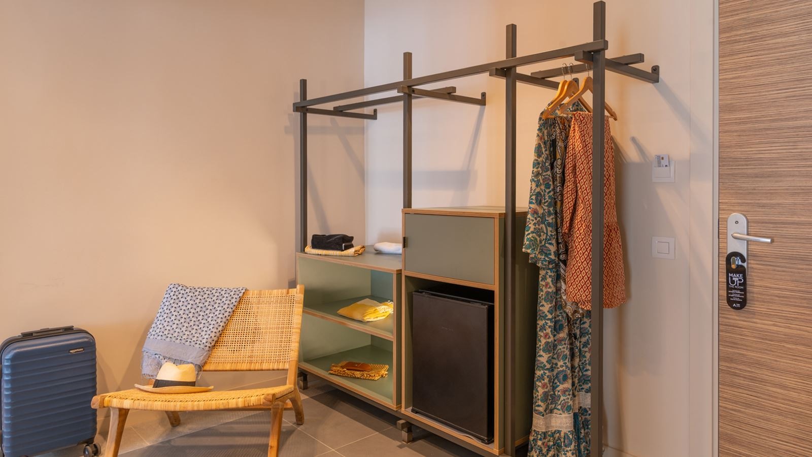 rooms-friendly-room-balcony-or-terrace