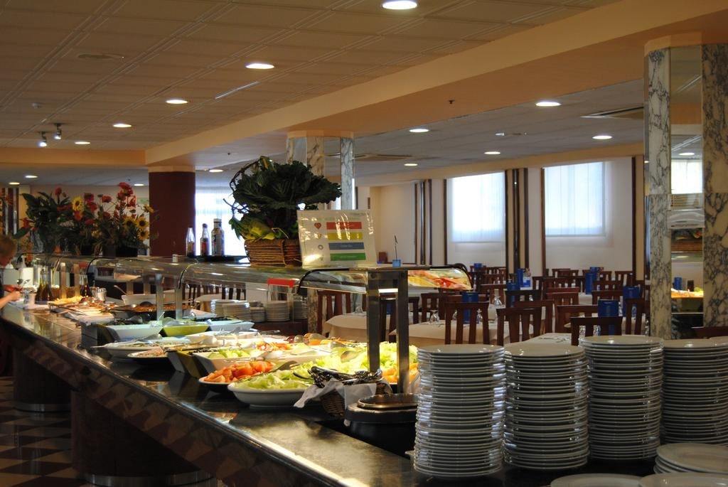 restaurants-restaurants