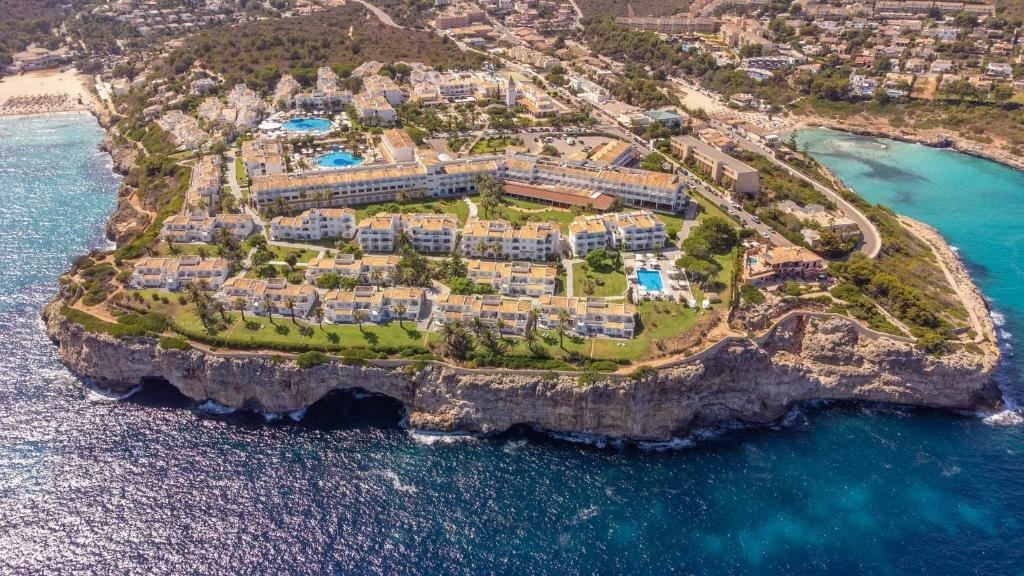 general-main-building