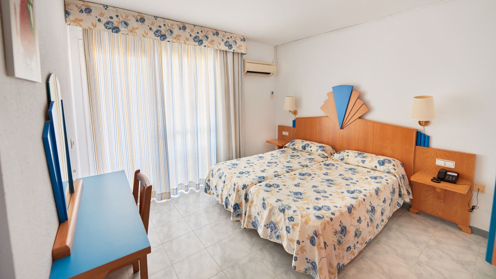 rooms-double-balcony-or-terrace