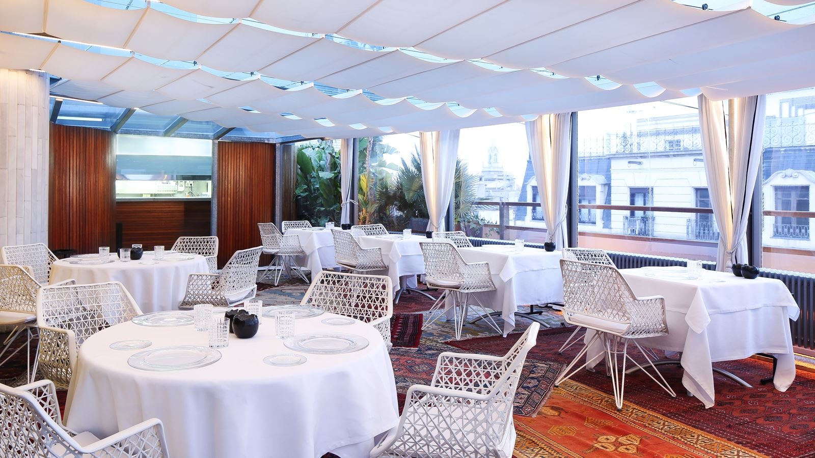 restaurants-restaurants