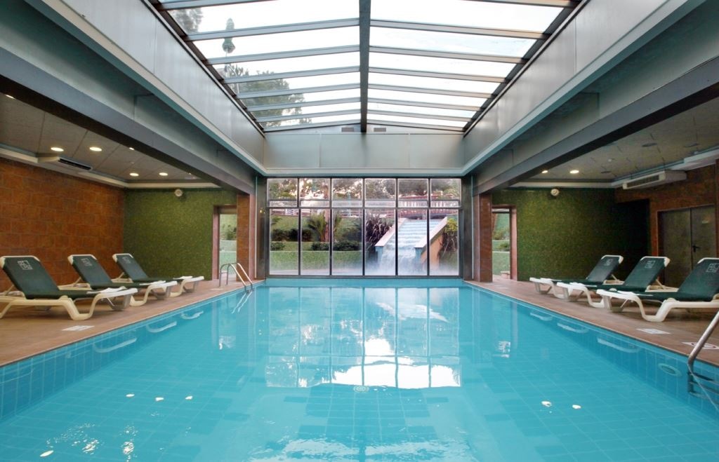 pools-indoor-pool