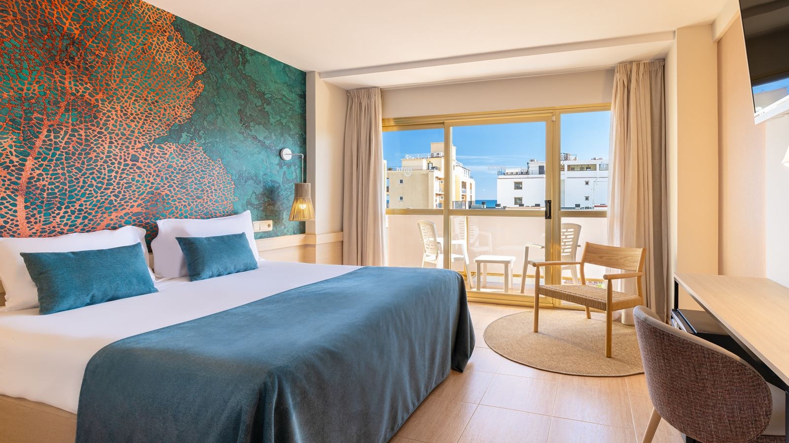 rooms-superior-room-sea-view-balcony-or-terrace