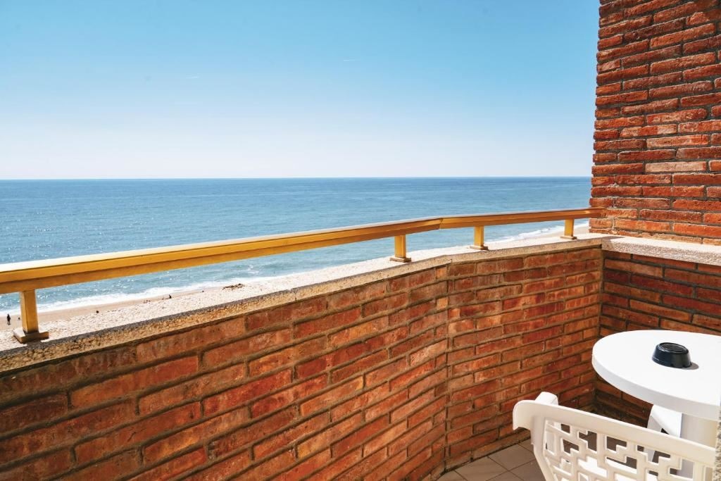 rooms-triple-room-sea-view