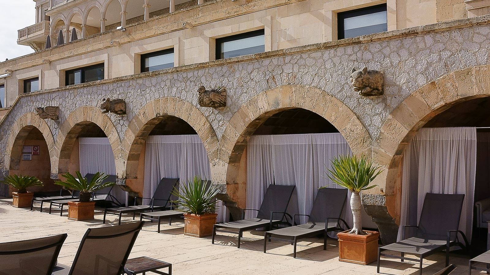 general-main-building