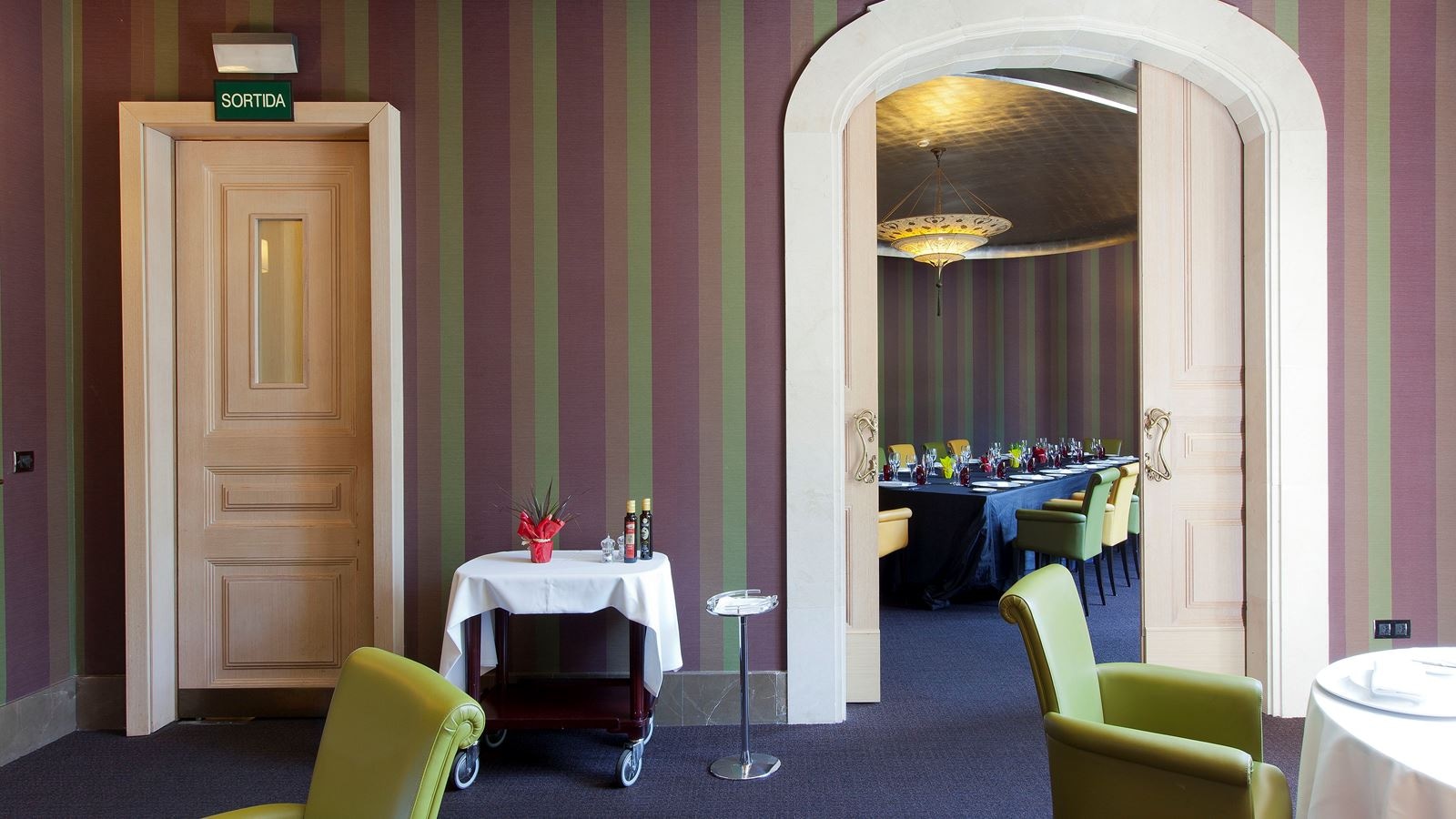 restaurants-restaurants