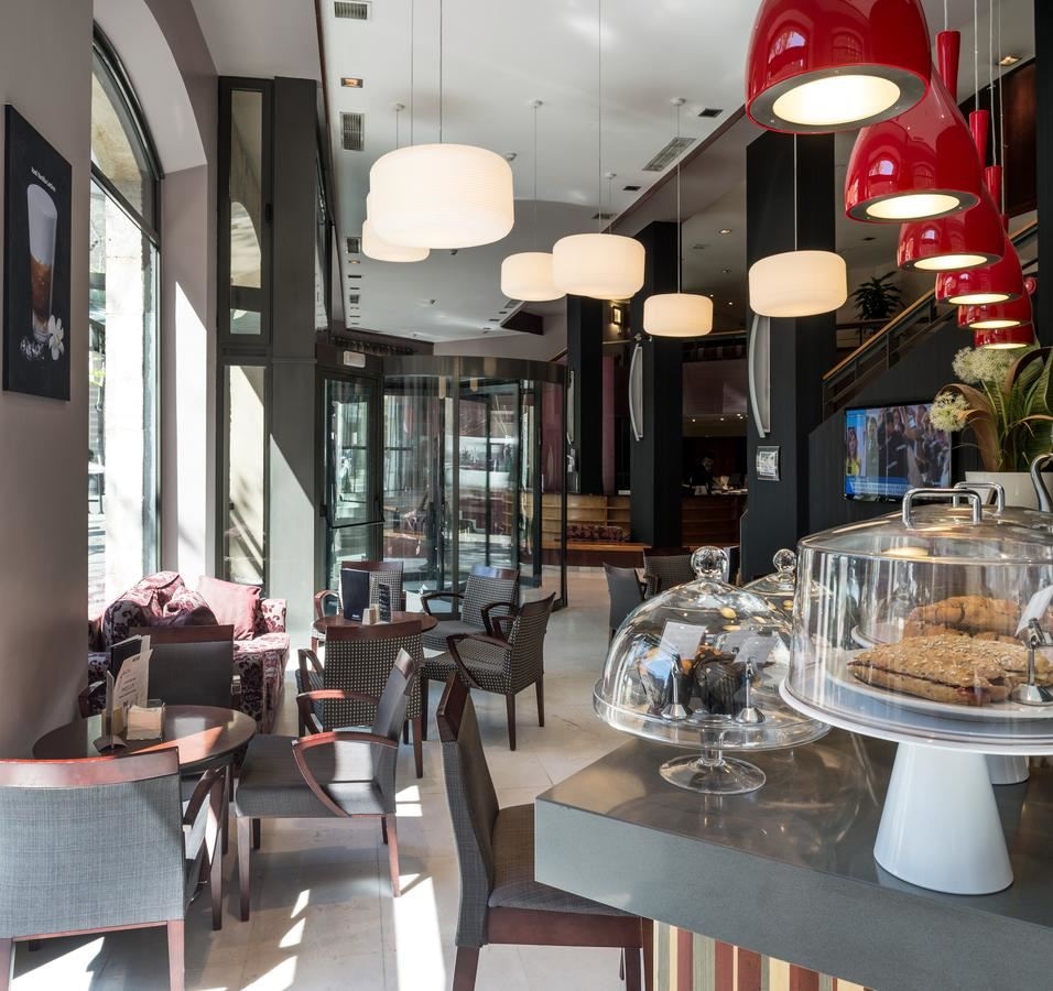 restaurants-restaurants