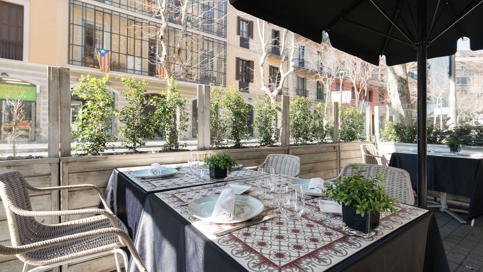 restaurants-restaurants