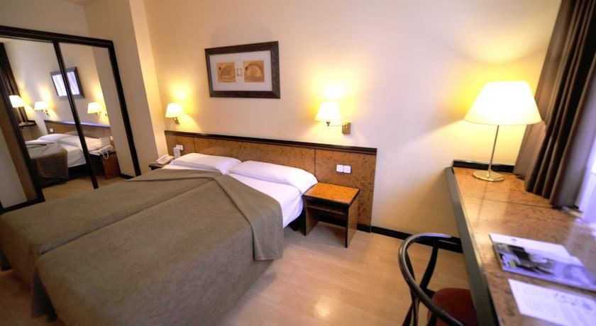 rooms-triple-standard