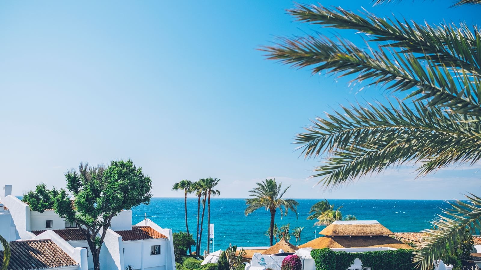 rooms-suite-sea-view-private-jacuzzi