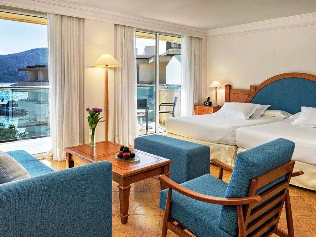 rooms-junior-sutie-balcony