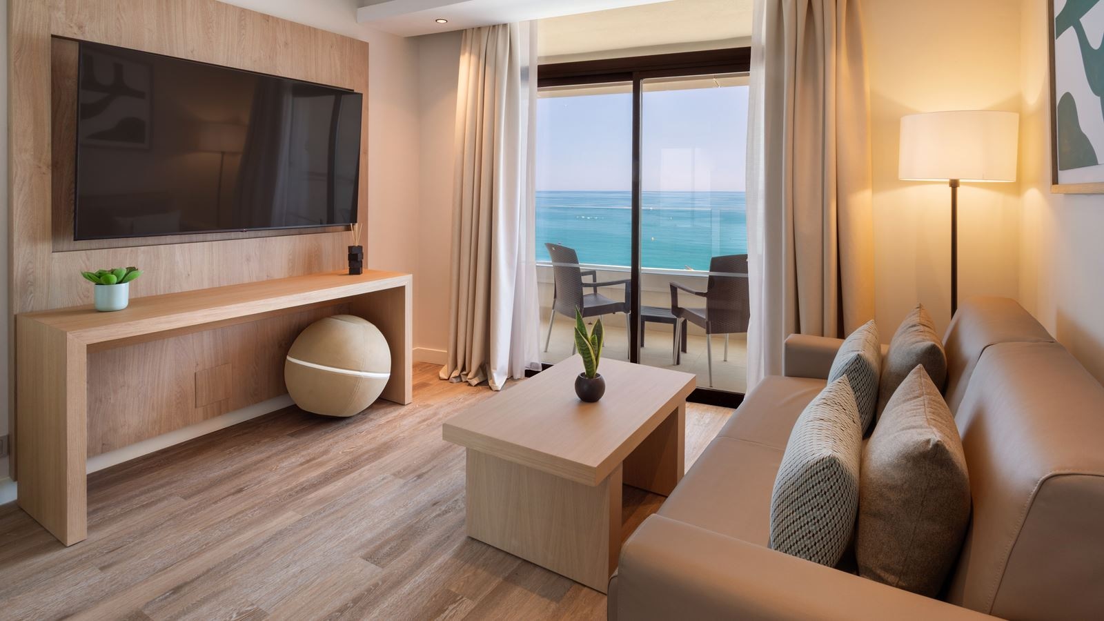 rooms-executive-junior-suite