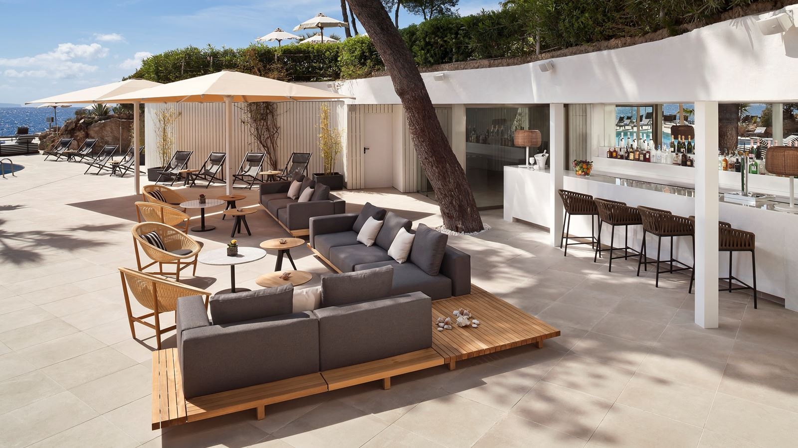 bars-bardot-pool-bar