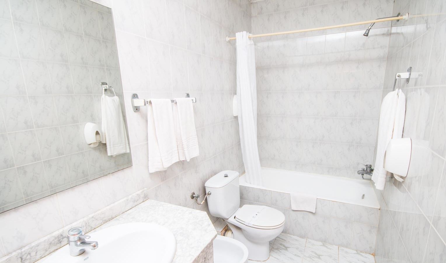 rooms-triple-standard