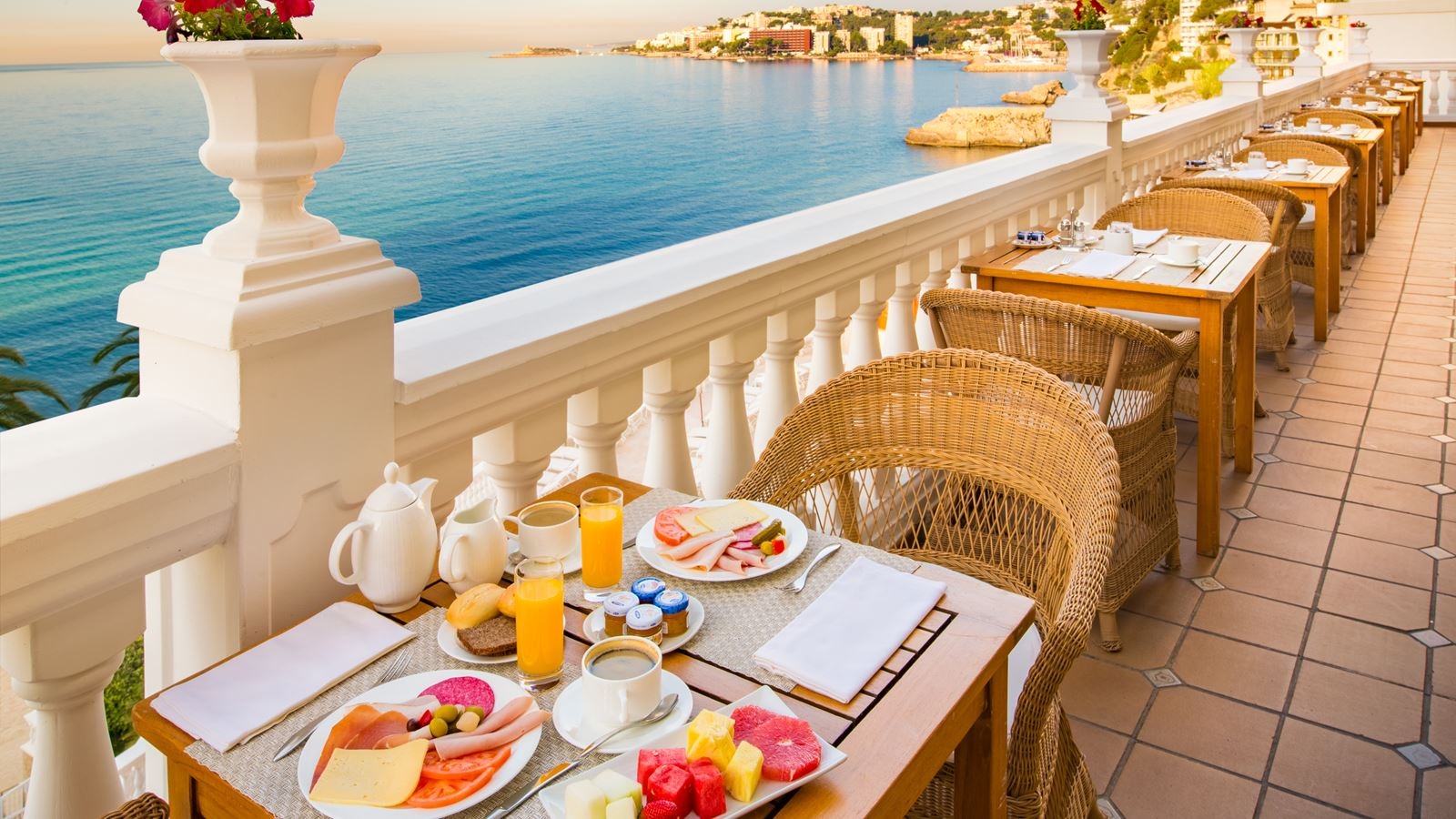 restaurants-restaurants