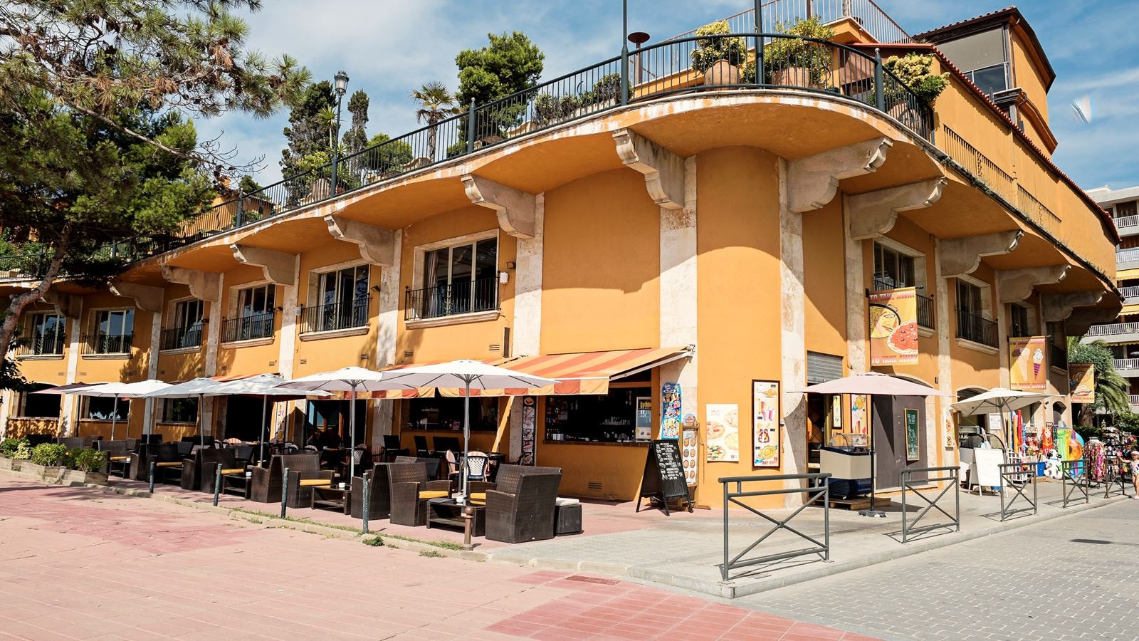 restaurants-beach-bistro