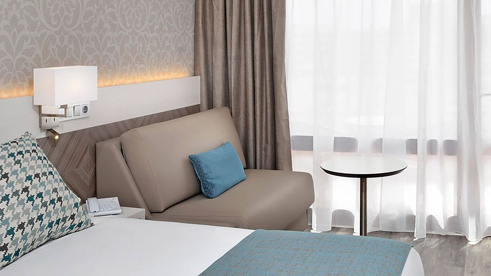 rooms-double-standard