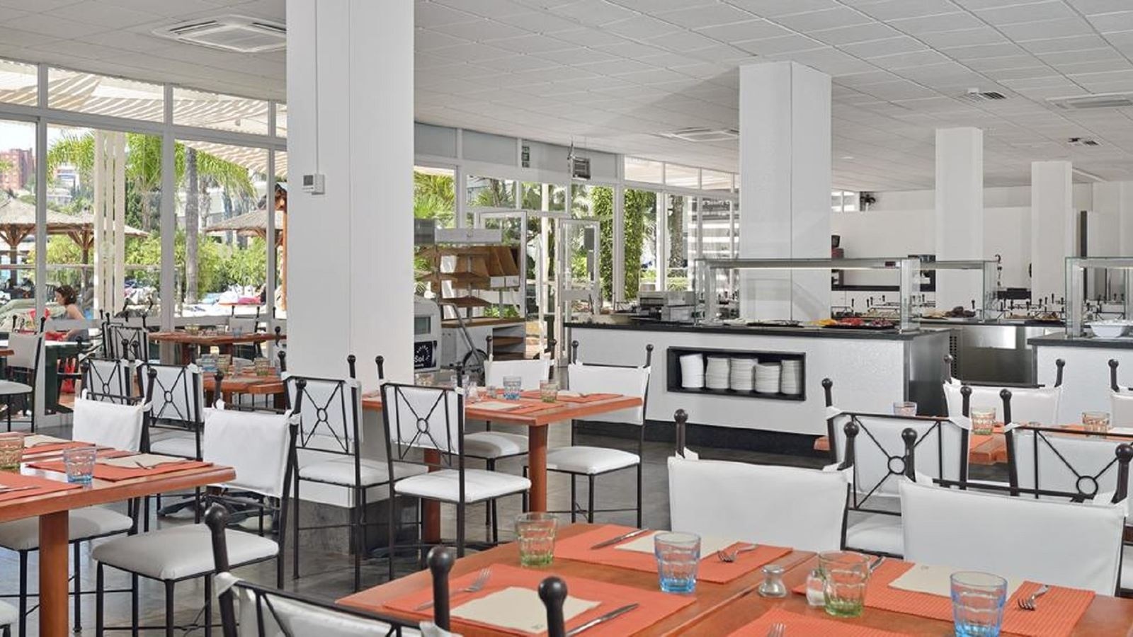 restaurants-restaurants