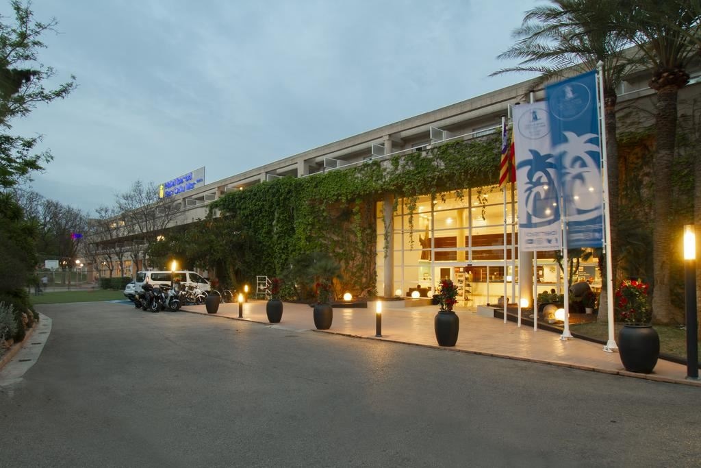 general-main-building