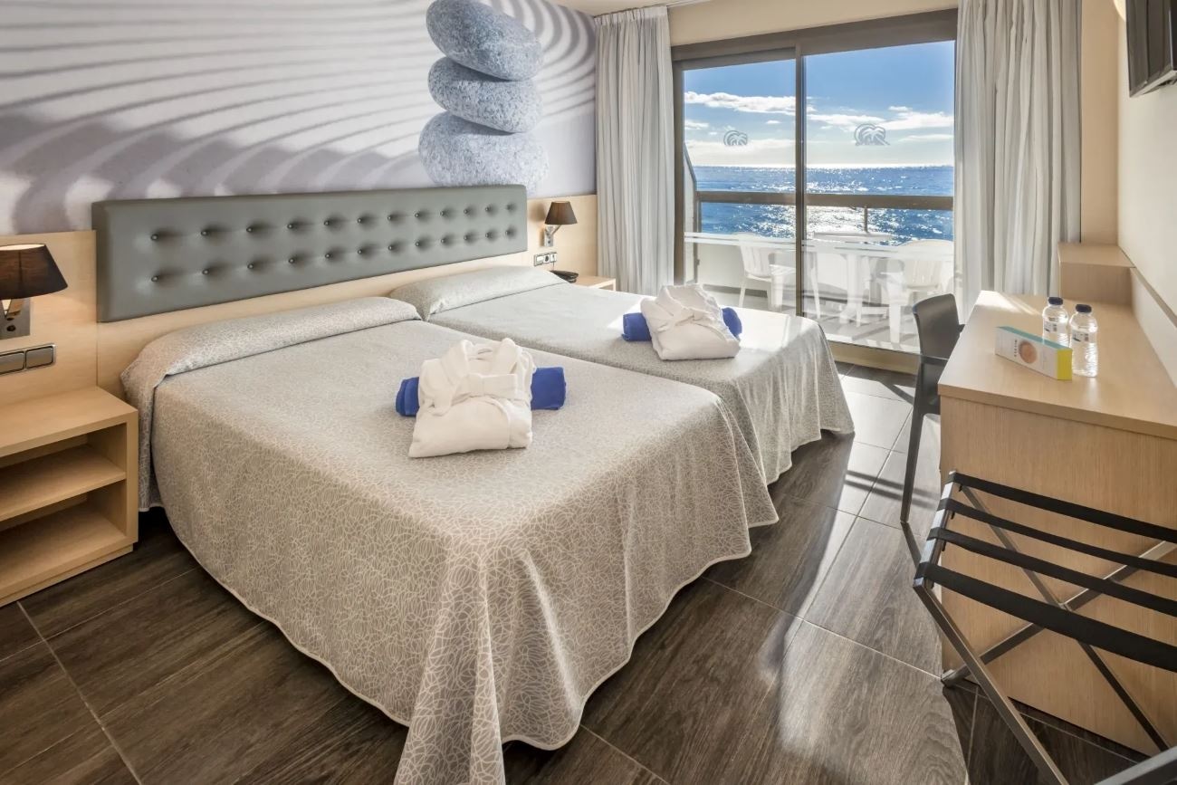 rooms-premium-triple-balcony-or-terrace