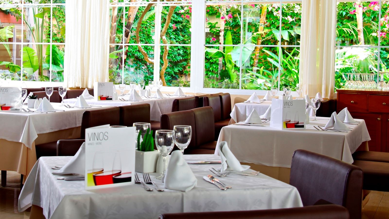 restaurants-buffet-caprice