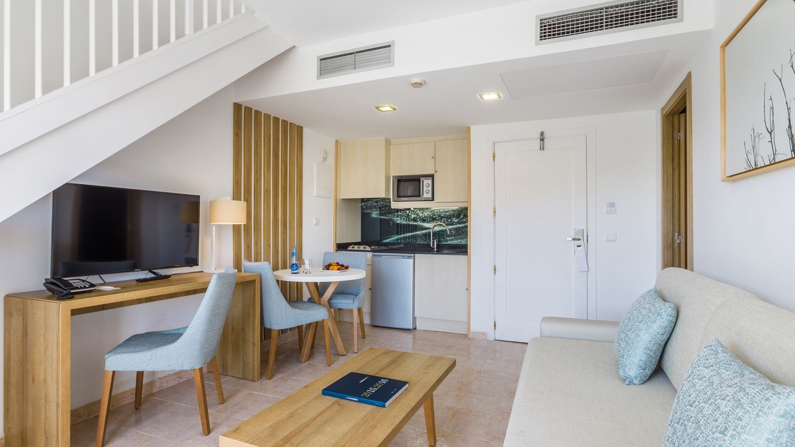 rooms-one-bedroom-penthose-suite