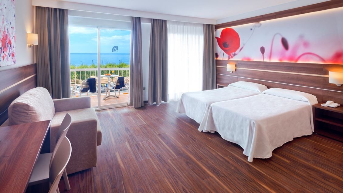 rooms-style-room-poolsea-view-tiple-style-room-poolsea-view