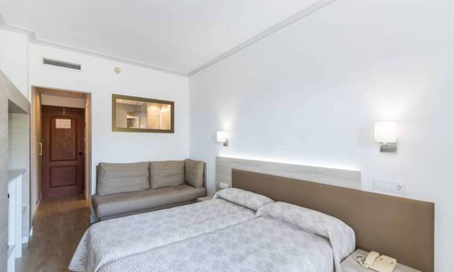 rooms-double-singleuse-chill-out-room