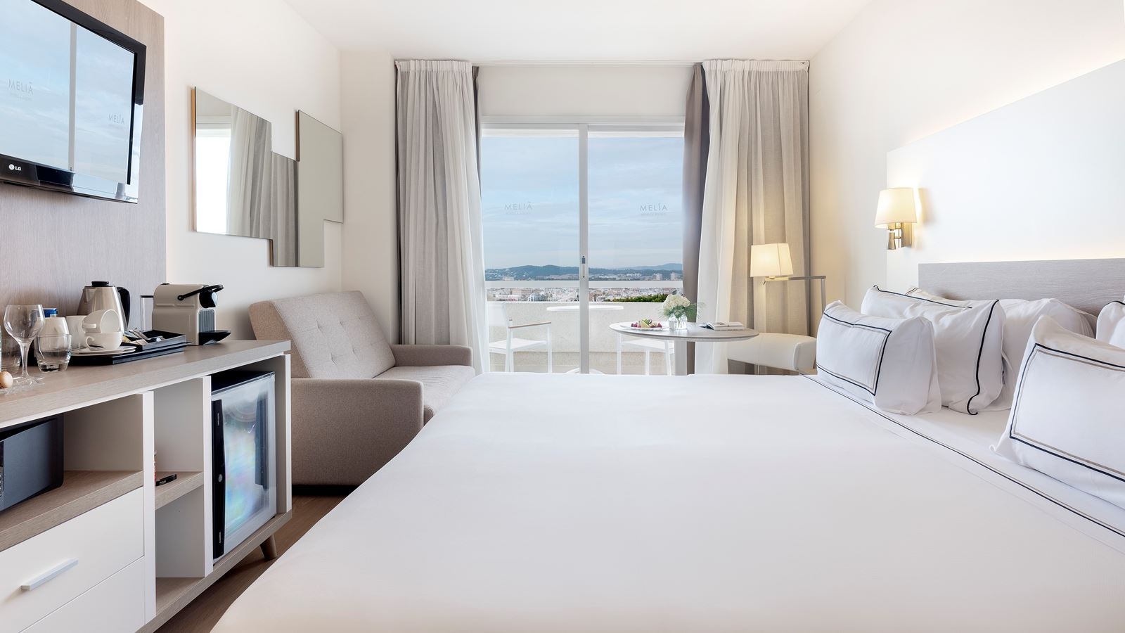 rooms-doublepremium-sea-view