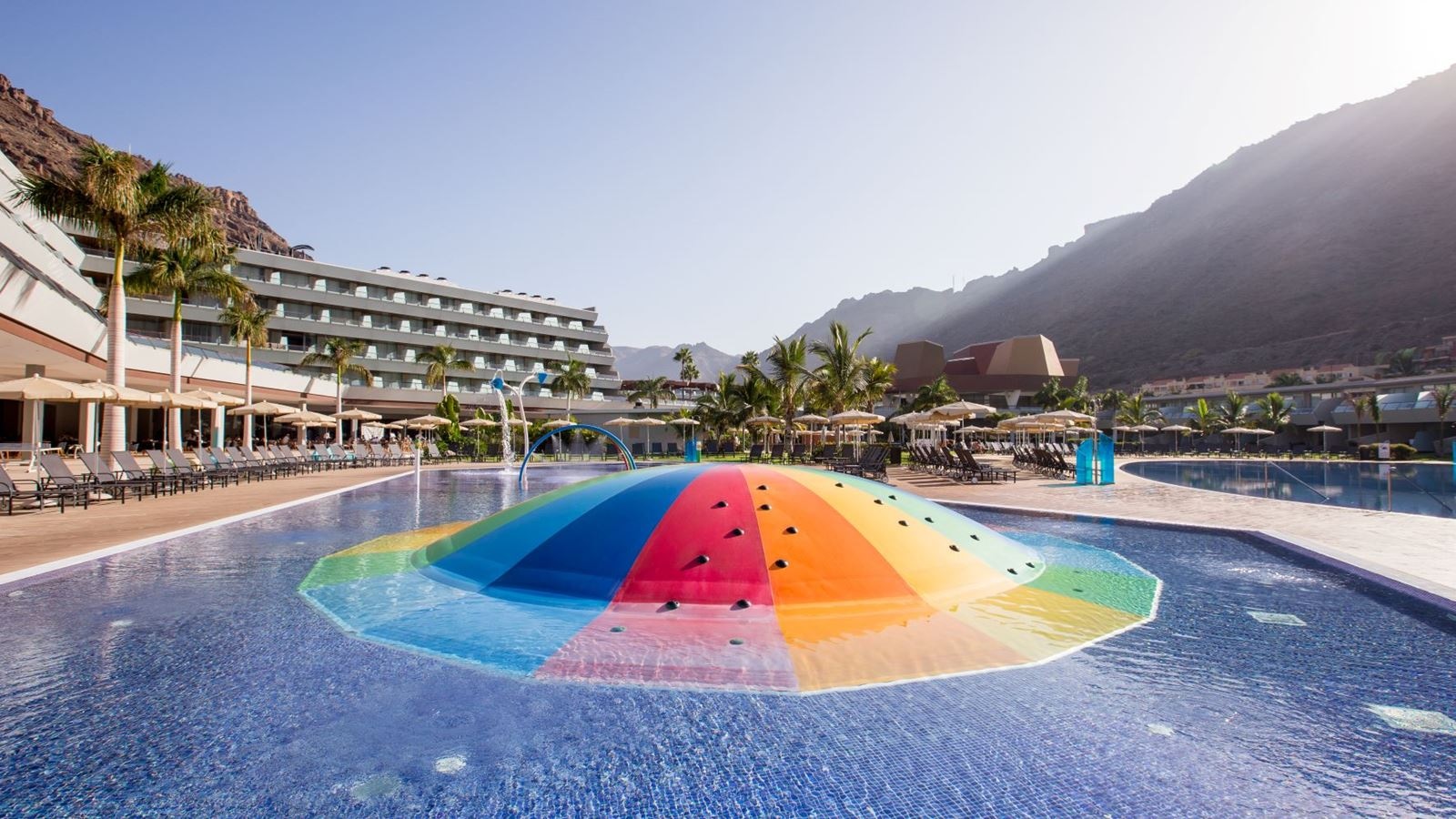 pools-outdoor-childrens-pool