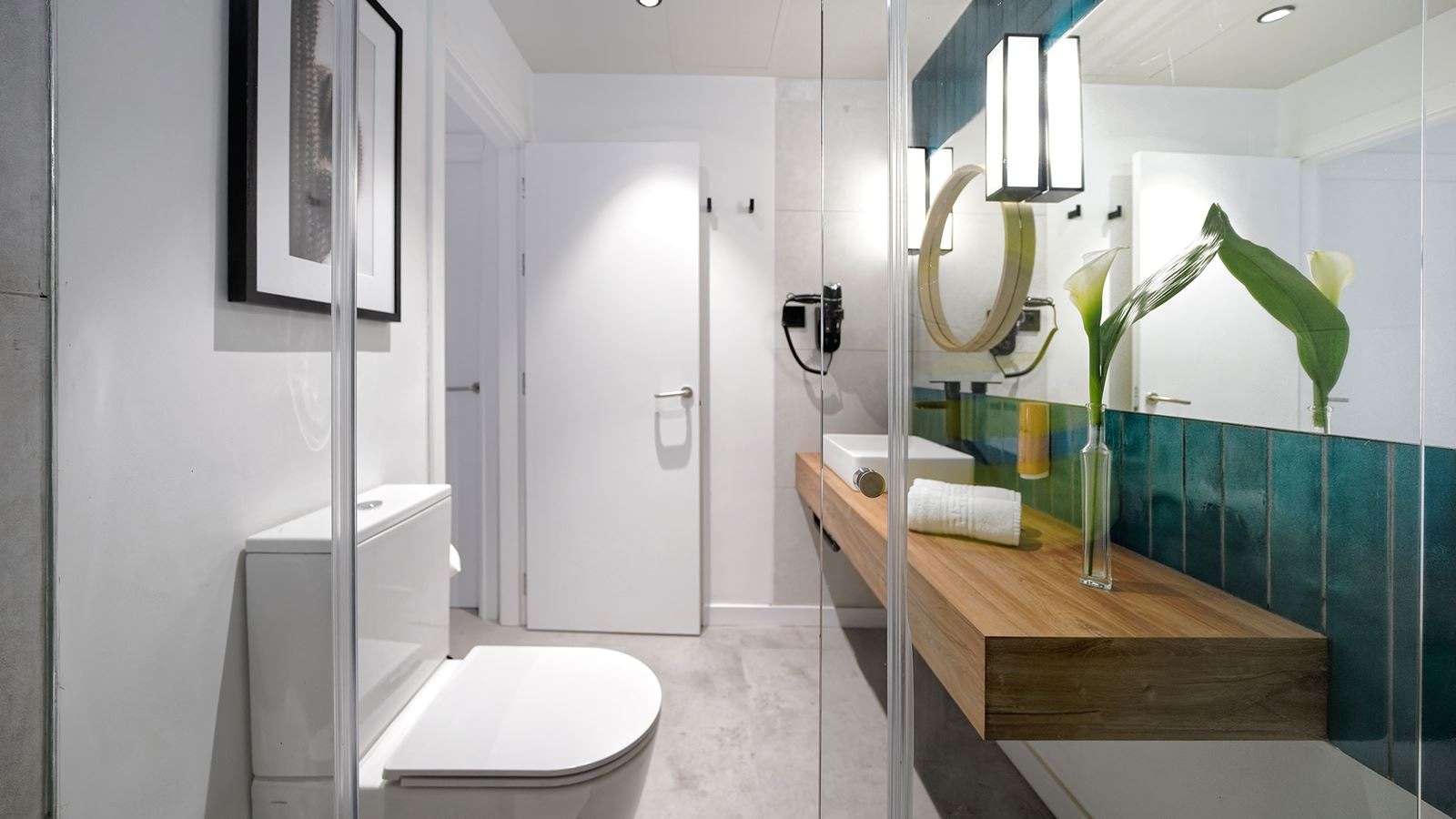 rooms-family-room-balcony-or-terrace