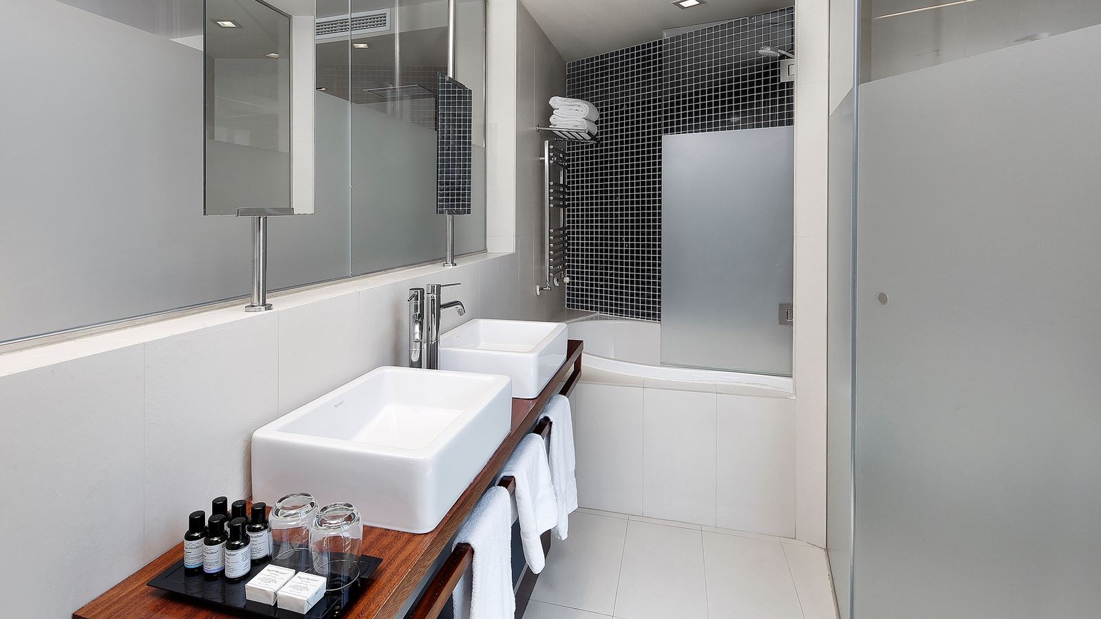 rooms-double-standard