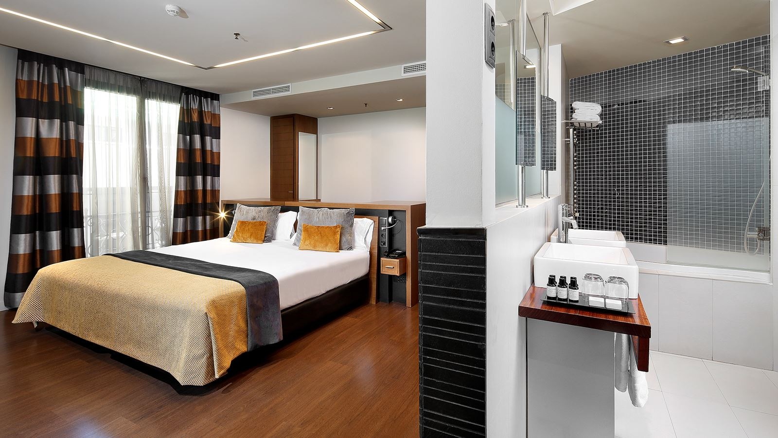 rooms-double-standard