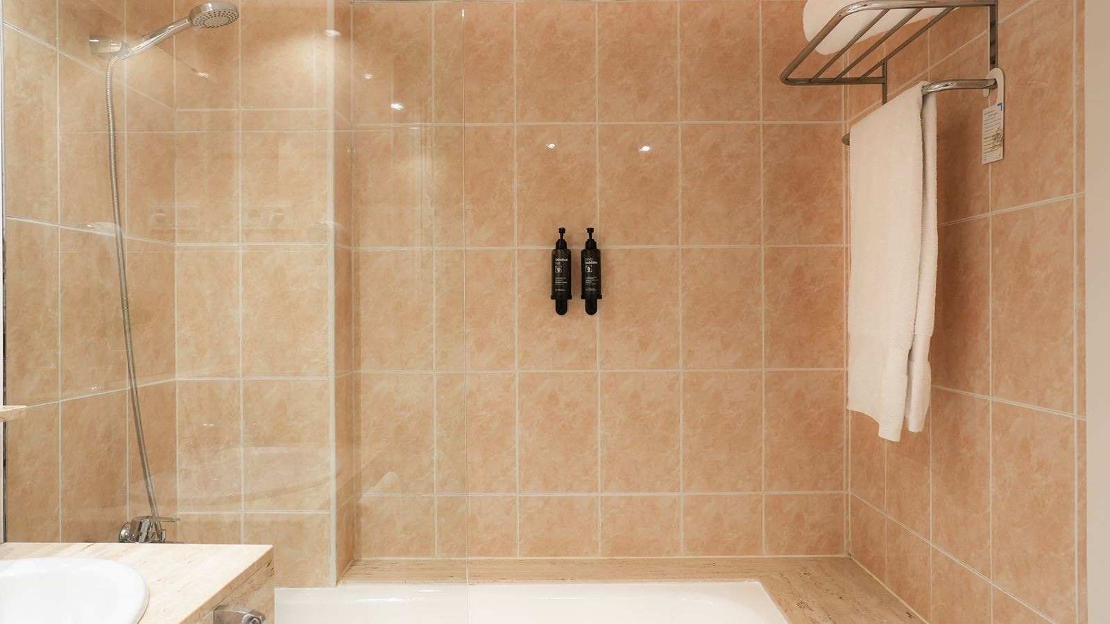 rooms-double-standard-room