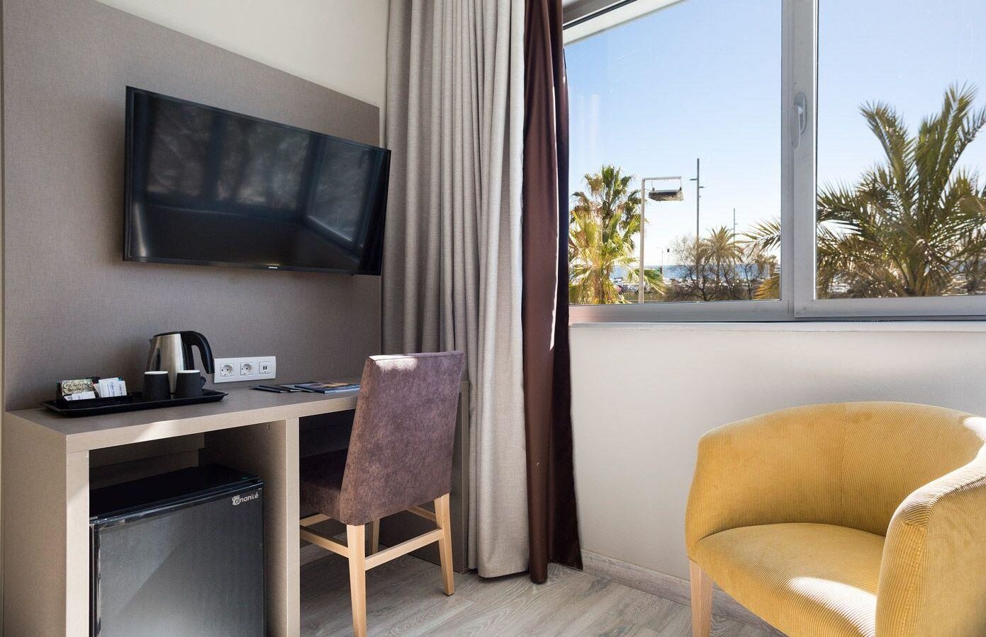 rooms-business-sea-view