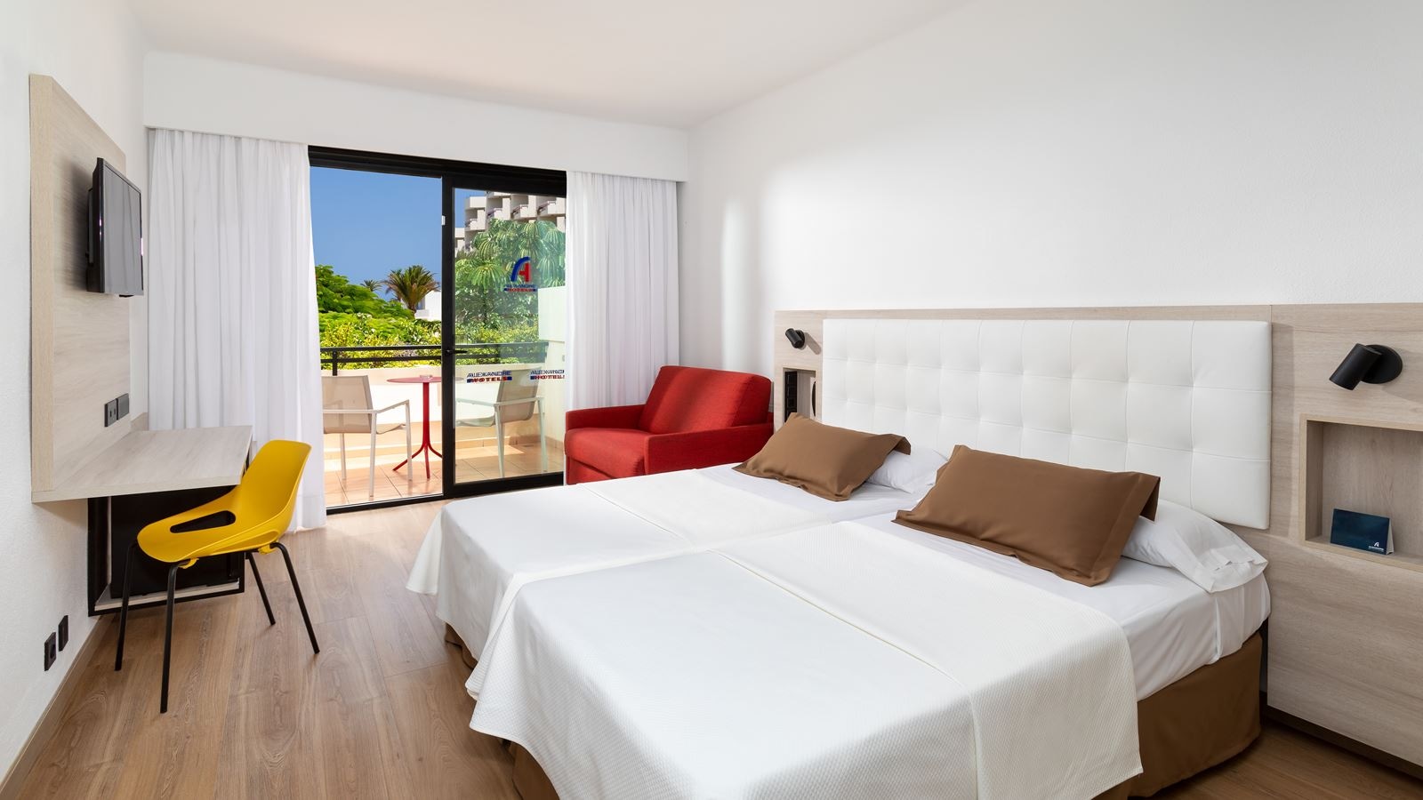 rooms-double-balcony-or-terrace