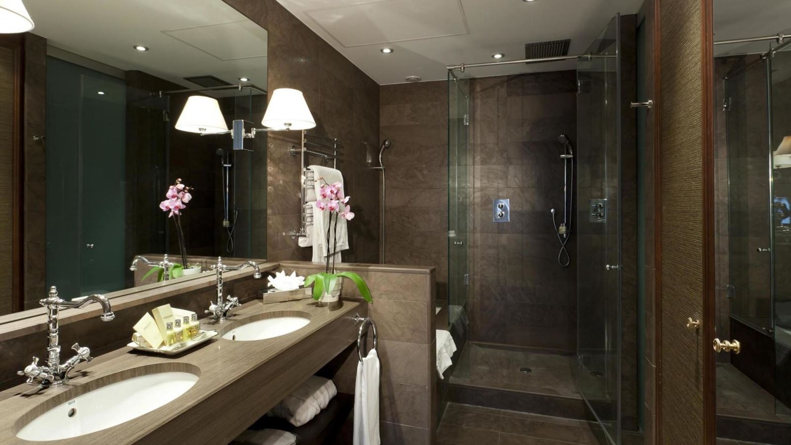 rooms-single-standard