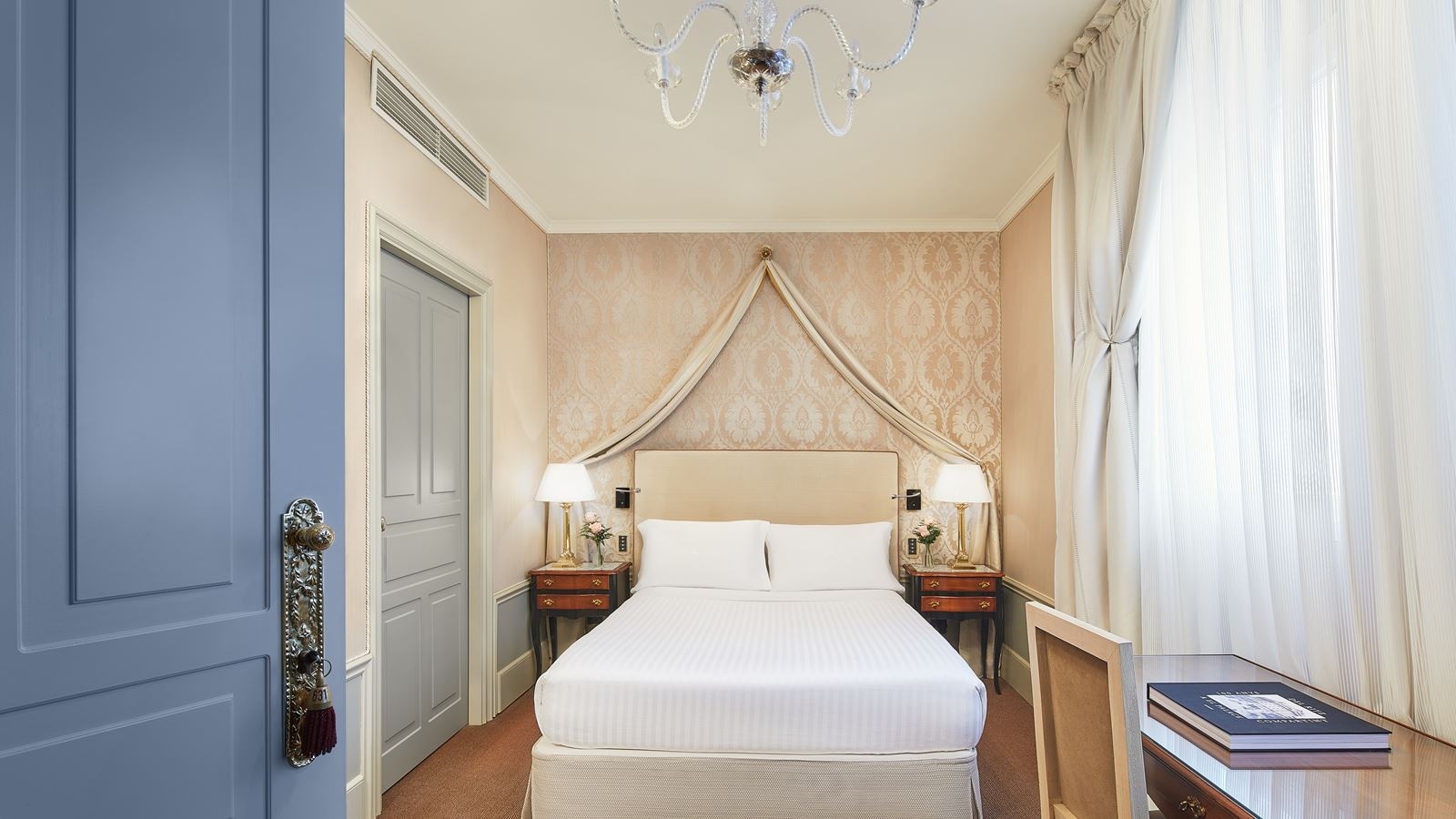 rooms-single-standard