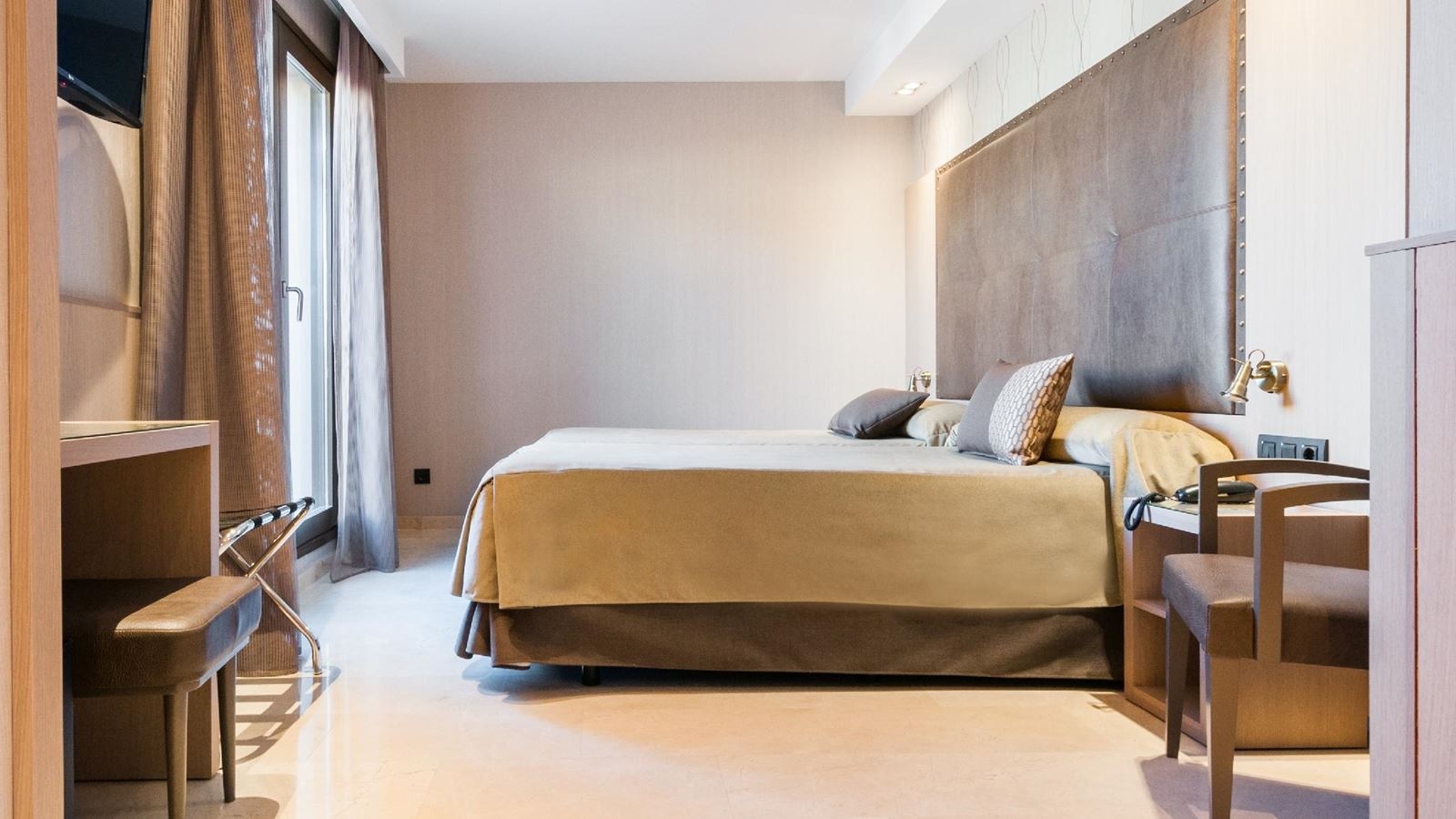 rooms-single-standard