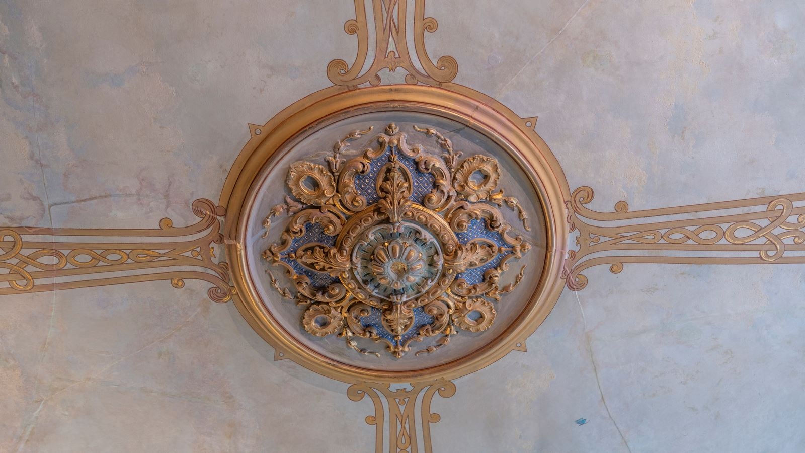 rooms-double-with-double-bed